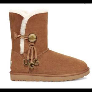 ✨NWT UGG Boots Size 6 Chestnut✨